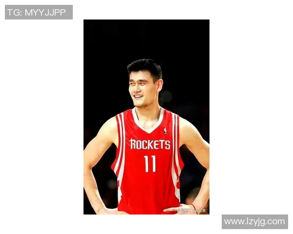 姚明诡异笑容背后的故事与篮球传奇交织的奇妙瞬间 姚明诡异笑容背后的故事与篮球传奇交织的奇妙瞬间